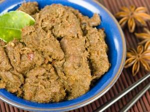 Jejak Budaya Luso Asia dalam Racikan Rendang Minang