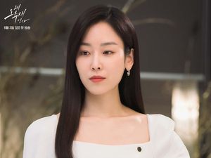 Profil Seo Hyun Jin, Pemain Drama Why Her yang Tampar Hwang In Yeop