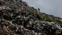 Sunil Lamsal, seorang pejabat yang mengawasi penanganan sampah Kathmandu, mengatakan dia bekerja untuk mengatasi kekhawatiran yang diajukan oleh warga Bancharedanda sesegera mungkin. Namun tumpukan sampah di jalan-jalan Kathmandu terus bertambah, menambah keresahan warga.
