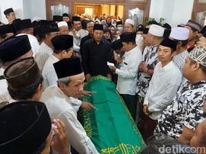Muhaimin, Mendes hingga Ganjar Melayat KH Dimyati Rois