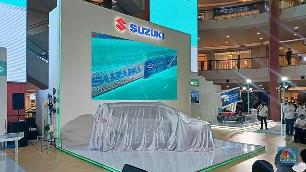 Suzuki bakal merilis mobil anyar Suzuki Ertiga Hybrid pada hari ini, Jumat (10/6/22) di Mall Kelapa Gading 3. (CNBC Indonesia/Ferry Sandi)