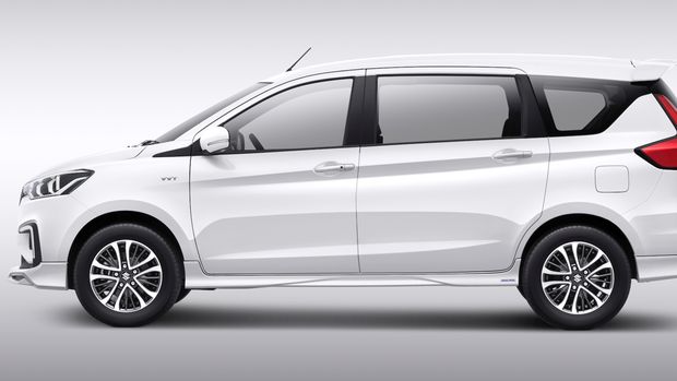 Suzuki Ertiga Hybrid meluncur di Indonesia, Jumat (10/6).