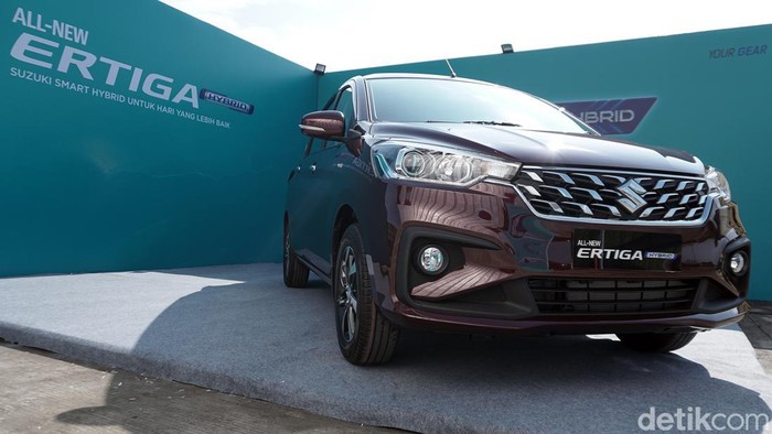 Suzuki Ertiga Hybrid GX