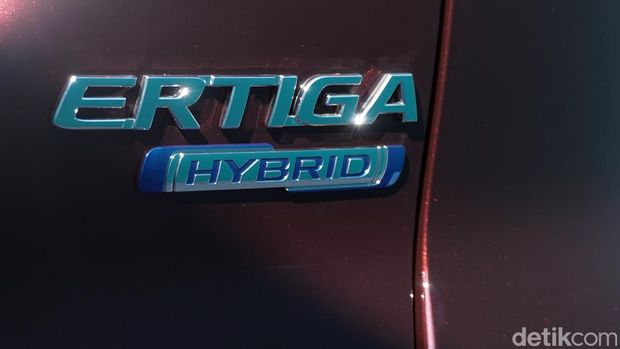 Suzuki Ertiga Hybrid GX