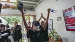 Sorak Sorai Warga Thailand Antre Beli Ganja