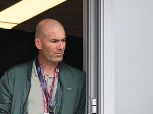Zidane Tolak Bayern, Lebih Tertarik Latih MU?