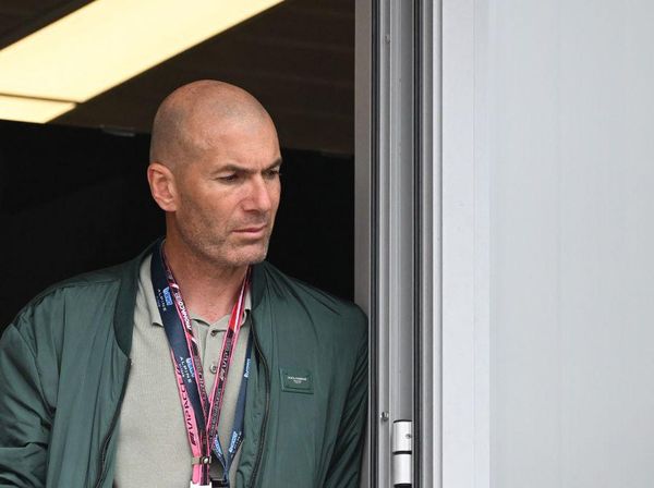 5 Pelatih Top yang Masih Nganggur, Benitez hingga Zidane