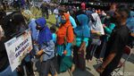 Antusias Warga Beli Paket Sembako Murah di Bantul