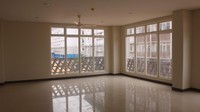 Rusun KIT Batang dibangun setinggi 5 lantai untuk tiap towernya dengan kapasitas masing-masing tower sekitar 257 orang. Pembangunan Rusun KIT Batang terbagi menjadi tiga paket pekerjaan, yakni Paket I sebanyak 4 tower setinggi 5 lantai dengan jumlah unit 88 barak, Paket II sebanyak 3 tower setinggi 5 lantai dengan jumlah unit 66 barak, dan Paket III sebanyak 3 tower setinggi 5 lantai dengan jumlah unit 66 barak. Anggaran pembangunannya bersumber dari APBN Kementerian PUPR senilai Rp351 miliar. Rusun KIT Batang dibangun setinggi 5 lantai untuk tiap towernya dengan kapasitas masing-masing tower sekitar 257 orang. Pembangunan Rusun KIT Batang terbagi menjadi tiga paket pekerjaan, yakni Paket I sebanyak 4 tower setinggi 5 lantai dengan jumlah unit 88 barak, Paket II sebanyak 3 tower setinggi 5 lantai dengan jumlah unit 66 barak, dan Paket III sebanyak 3 tower setinggi 5 lantai dengan jumlah unit 66 barak. Anggaran pembangunannya bersumber dari APBN Kementerian PUPR senilai Rp351 miliar.