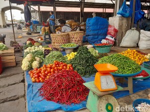 Harga Pangan Menggila, Pedagang Resah Pelanggan Ngeluh