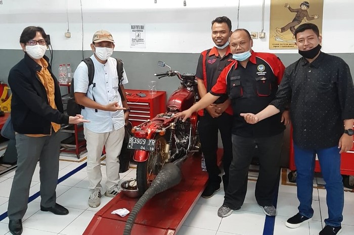 Guru SMK di Karawang Ciptakan Penghemat BBM