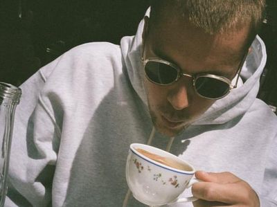 Justin Bieber Punya Usaha Kuliner, Jual Es Kopi hingga Donat Mini