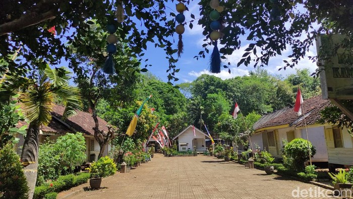 Kampung Pulo di Kabupaten Garut.