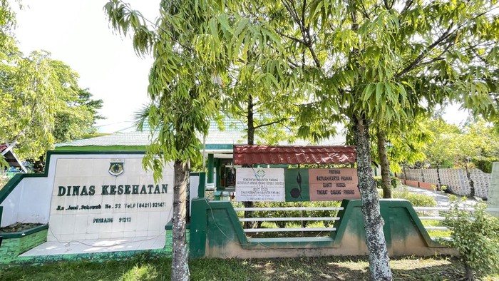 Kantor Dinas Kesehatan Kabupaten Pinrang.