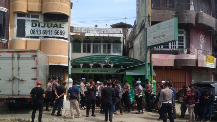 Kantor ormas Khilafatul Muslimin di Bandar Lampung kembali digeledah polisi (Foto: dok. Istimewa)