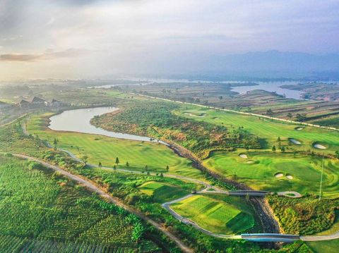 Lapangan golf terbaik di Bandung.