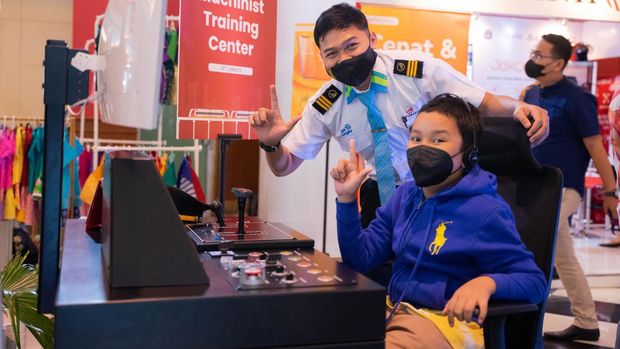 LRT Jakarta gelar booth di PRJ