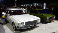 Kegiatan kontes mobil klasik tersebut diikuti sekitar 100 peserta dari sejumlah daerah di Jawa Timur dan Jawa Tengah.  