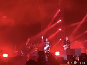 Lexiconcert di Tanah Kelahiran, Isyana Beri Kejutan Spesial