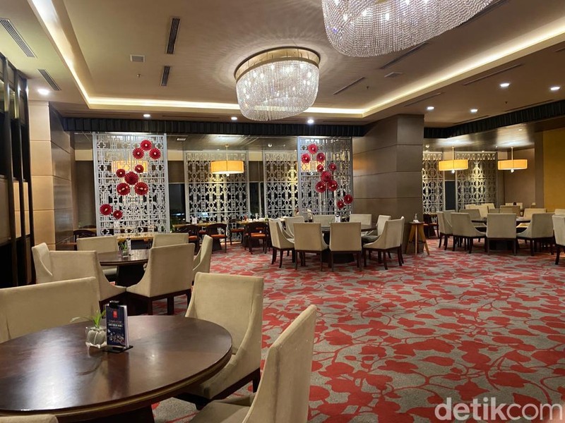 Puluhan Hidangan China Peranakan yang Lezat Ini Ada di Hotel Bintang 4 Karawang