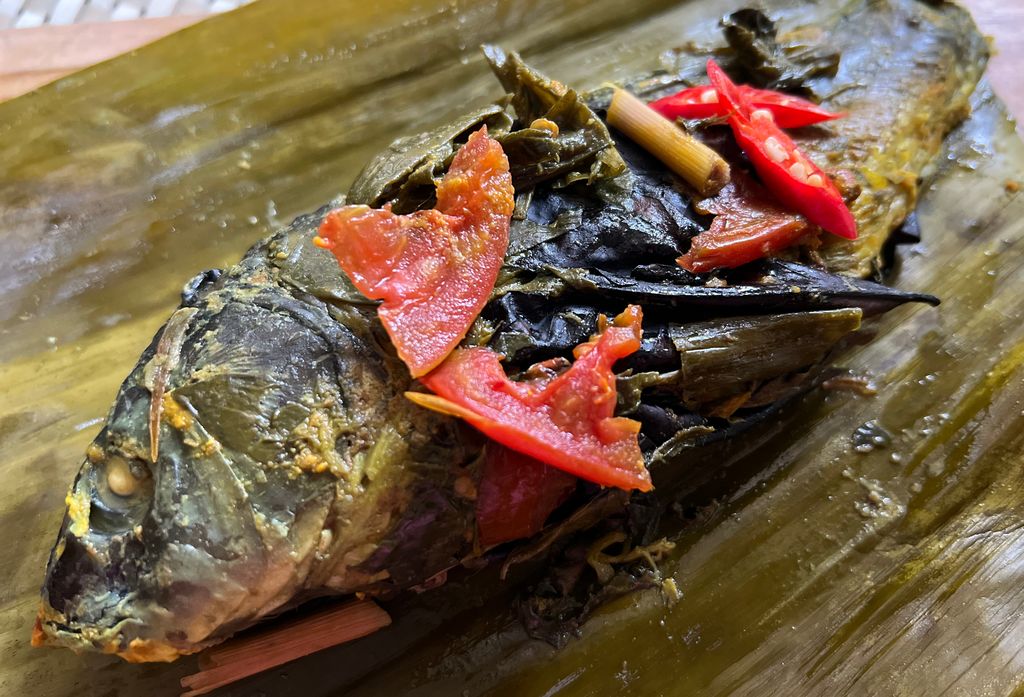 Resep Pepes Ikan Mas Bumbu Iris