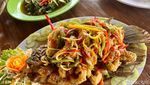 Ngariung Makan Nasi Liwet dan Gurame Kecombrang di Saung Kabogoh