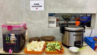 Harga yang ditawarkan di sana juga terbilang terjangkau. Hanya berkisar mulai dari Rp 18.000 hingga Rp 45.000. Restoran ini buka setiap hari mulai dari pukul 11.00 - 22.00. Mampir yuk! Foto: detikFood