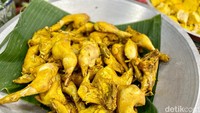 Sambel Setan Bang Udin mengusung konsep makanan rakyat khas Betawi. Karenanya jenis sambal yang ditawarkan pun merupakan racikan ala Betawi. Foto: detikcom/Riska Fitria