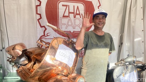 Vespa Berbahan Tembaga Mejeng di Bali, Dijual Rp 1 Miliar!