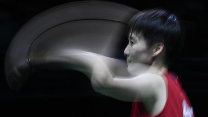 Pebulu tangkis tunggal putri China Chen Yu Fei meluapkan kegembiraan saat pertandingan babak final Piala Uber 2022 melawan pebulu tangkis tunggal putri Korea Selatan An Seyoung di Impact Arena, Bangkok, Thailand, Sabtu (14/5/2022). Chen Yu Fei menang dengan skor 17-21, 21-15 dan 22-20 sehingga China unggul sementara atas Korea Selatan dengan skor 1-0. ANTARA FOTO/M Risyal Hidayat/aww.
