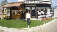 Saat mengunjungi suatu negara, Erina Gudono juga pernah pergi ke Me Gusta Station yang merupakan tempat jual cokelat enak. Foto: Instagram @erinagudono