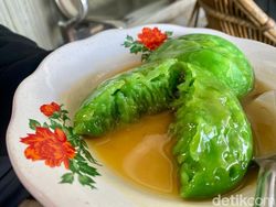 Wah! 5 Kuliner Legendaris Ini Berlokasi di Dekat Kuburan