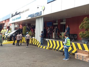 Jenazah Eril Tiba di Bandara Soekarno-Hatta