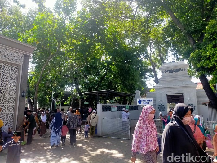 kawasan wisata religi ampel