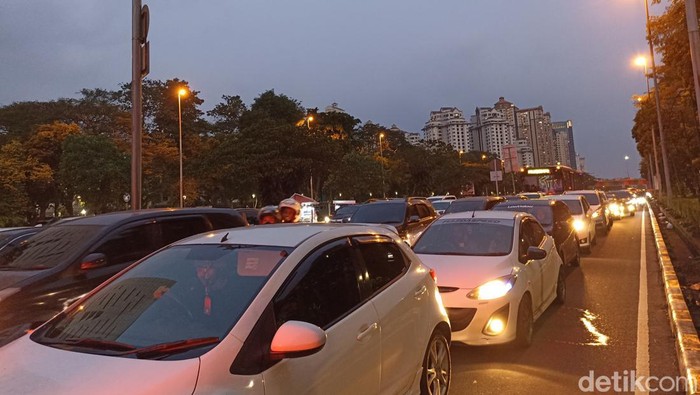Kemacetan Lalin Menuju Jakarta Fair