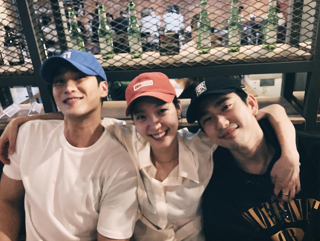 Kim Go Eun, Ahn Bo Hyun, dan Jinyoung GOT7 Kim Go Eun, Ahn Bo Hyun, dan Jinyoung GOT7