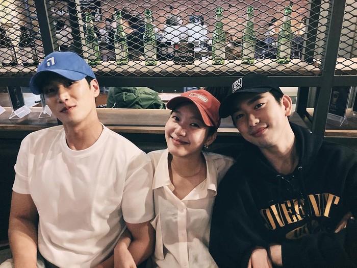 Kim Go Eun, Ahn Bo Hyun, dan Jinyoung GOT7 Kim Go Eun, Ahn Bo Hyun, dan Jinyoung GOT7