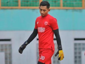 Bernardo Puji Kiper Muda PSM Makassar Clean Sheet Lawan Arema