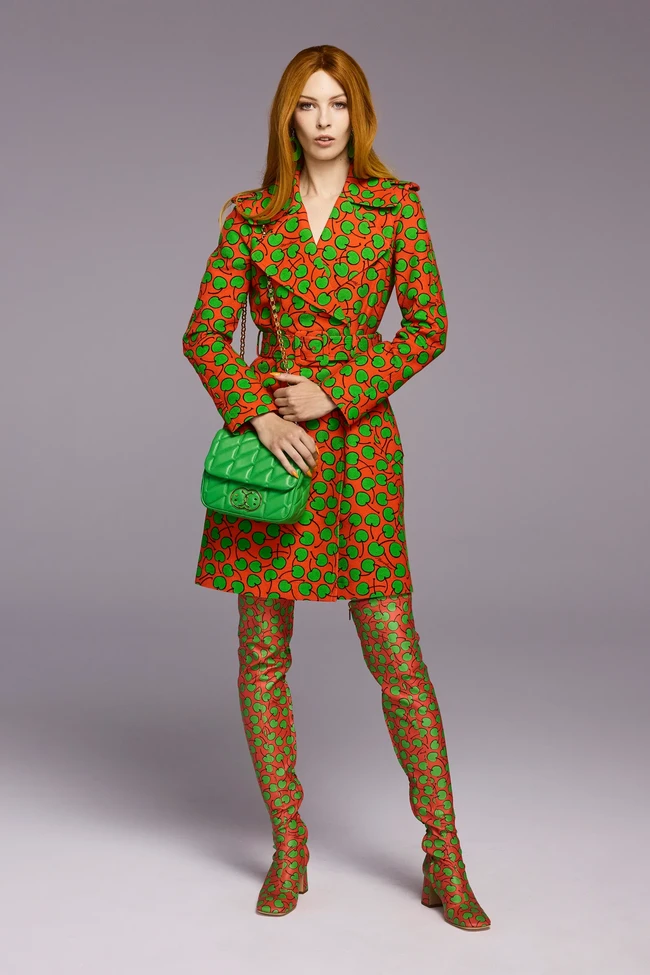 Inilah koleksi busana Moschino Resort 2023 karya Jeremy Scott. Foto dok. moschino.