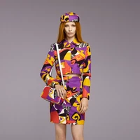 Inilah koleksi busana Moschino Resort 2023 karya Jeremy Scott. Foto dok. moschino.