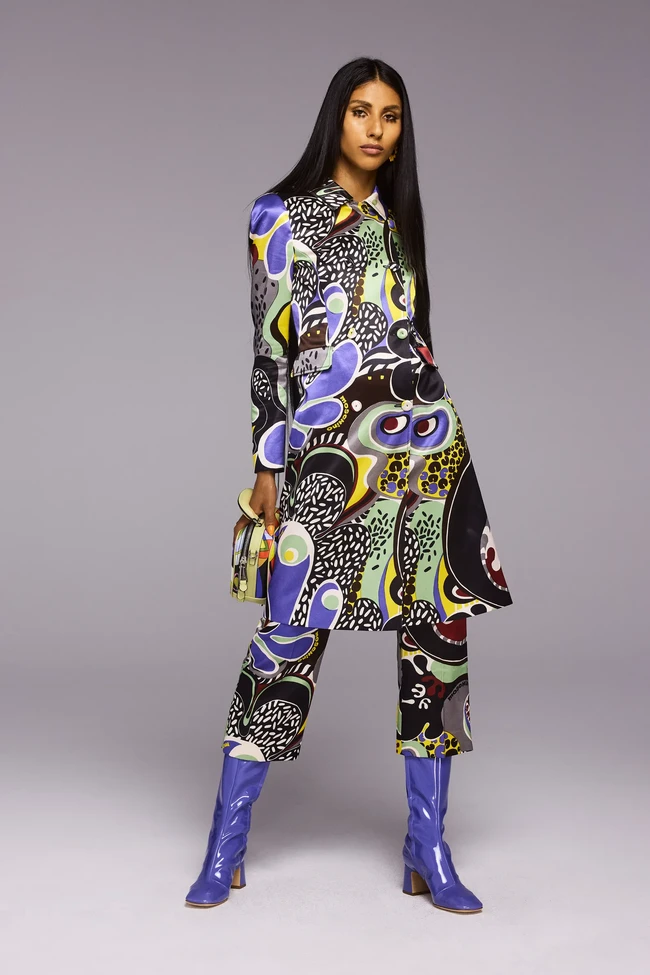 Inilah koleksi busana Moschino Resort 2023 karya Jeremy Scott. Foto dok. moschino.