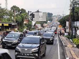 Polisi: Lalin di Jalur Puncak Lancar 2 Arah, One Way Belum Diberlakukan