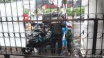 Meski Hujan, Petakziah Terus Berdatangan ke Gedung Pakuan