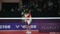 Momen perpisahan Greysia Polii di Istora Senayan, Jakarta, begitu mengharukan.