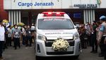 Momen Kedatangan Jenazah Eril di Bandara Soetta hingga Dibawa ke Bandung