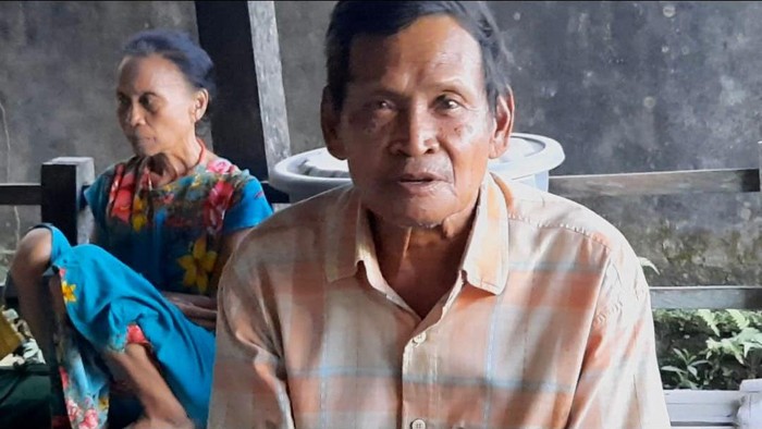 Pasutri di Pinrang pasrah gagal berangkat haji tahun ini.