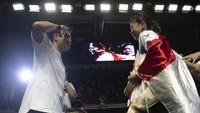 Apriyani cukup lama bersama Greysia. Pasangan senior dan junior itu punya chemistry yang padu. Dalam empat tahun terakhir, mereka berhasil membuktikan bisa menjadi pemain top 10 dunia, bahkan cukup disegani.