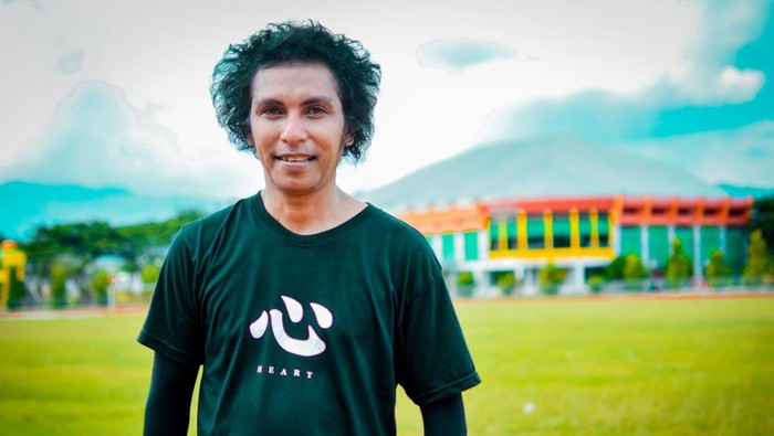 Pencipta lagu viral Linting Daun, Ayi Kreepeek