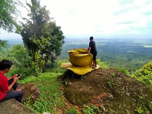Melihat Pesona Jembrana dari Ketinggian di Puncak Mawar