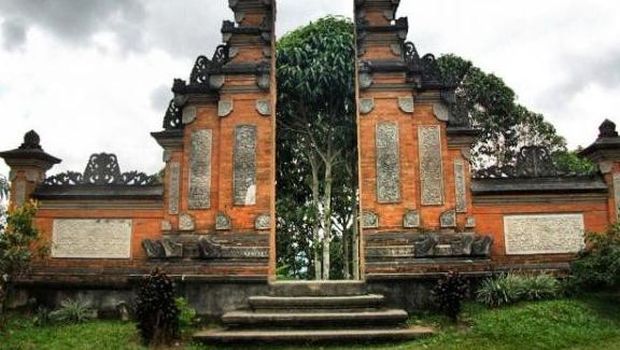 Pura di Taman Iman